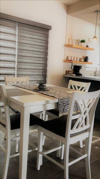 Lovely 1 Bedroom Apartment W/Private Parking Ensenada Exterior photo
